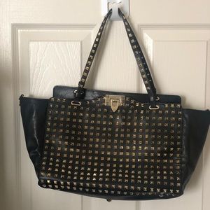 AUTHENTIC VALENTINO - Rockstud Shoulder Bag